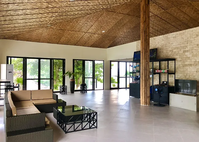 Casa De 3*